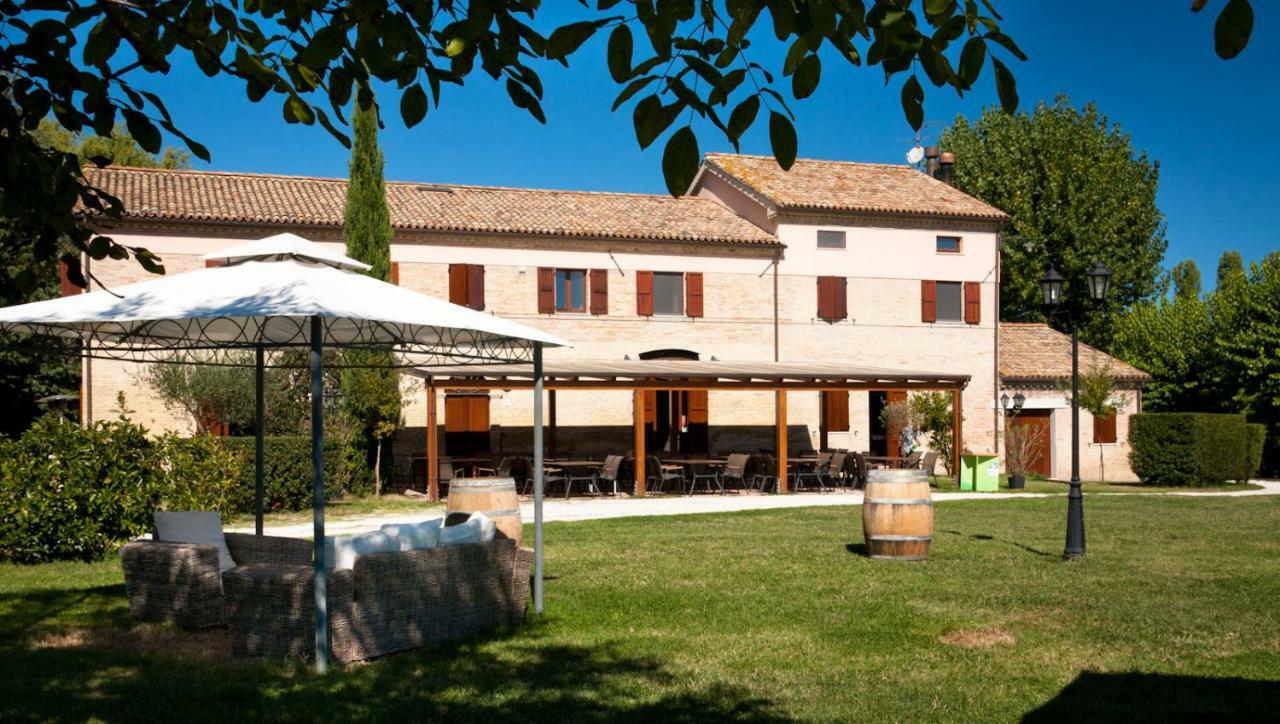 Taverna Dei Guelfi Senigallia Extérieur photo